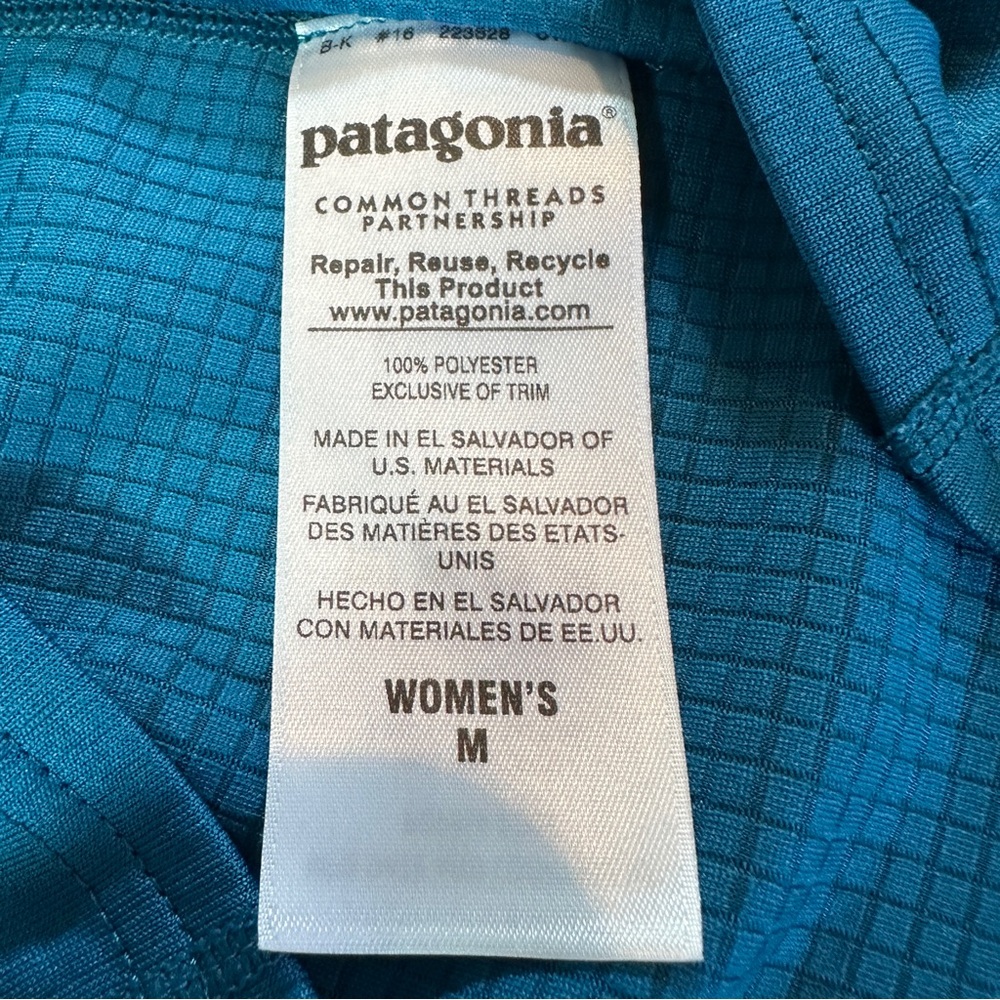 Patagonia Women’s Teal Midweight Capilene Baselayer - Size Medium - Picture 7 of 9